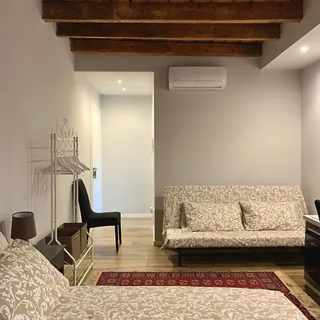 Al Vecchio Civico 1 ゲストハウス Stellanello